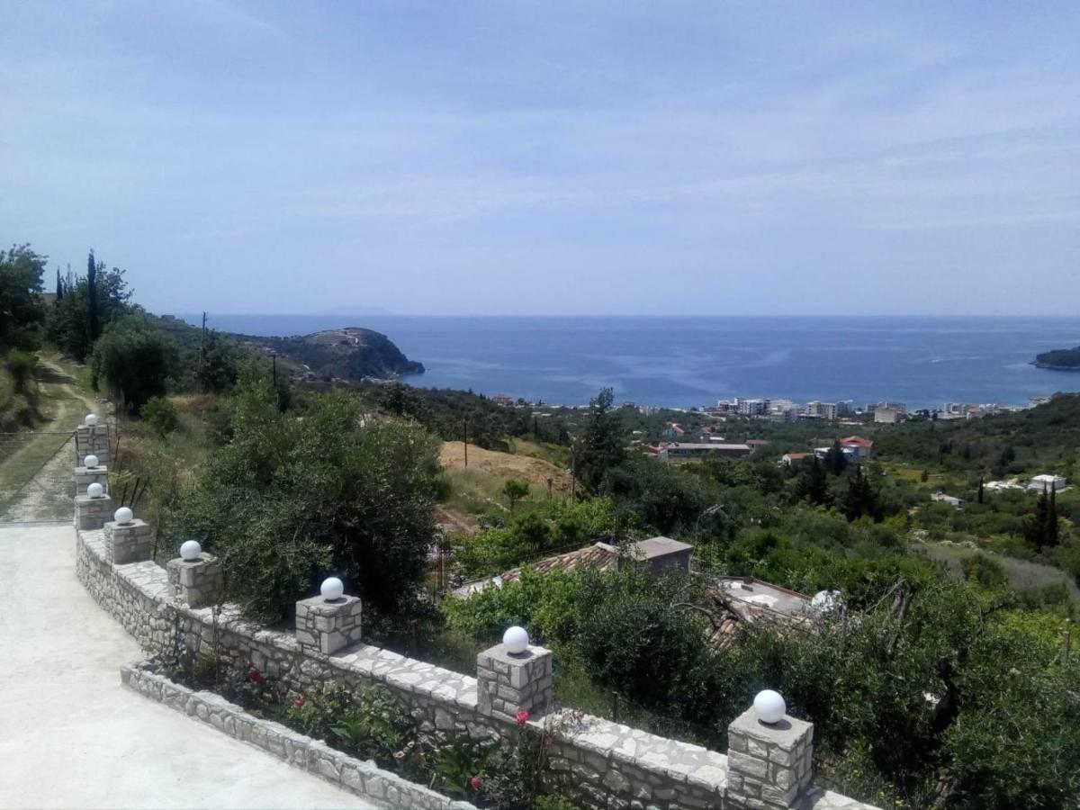 Nefeli'S Apartment Himare Esterno foto