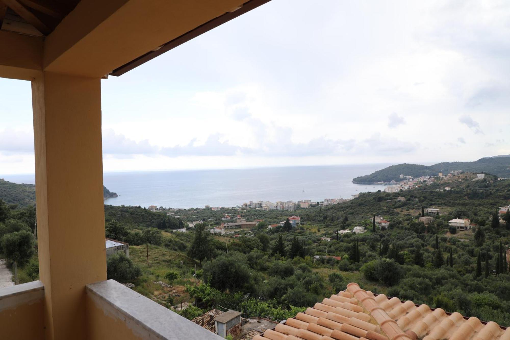 Nefeli'S Apartment Himare Esterno foto